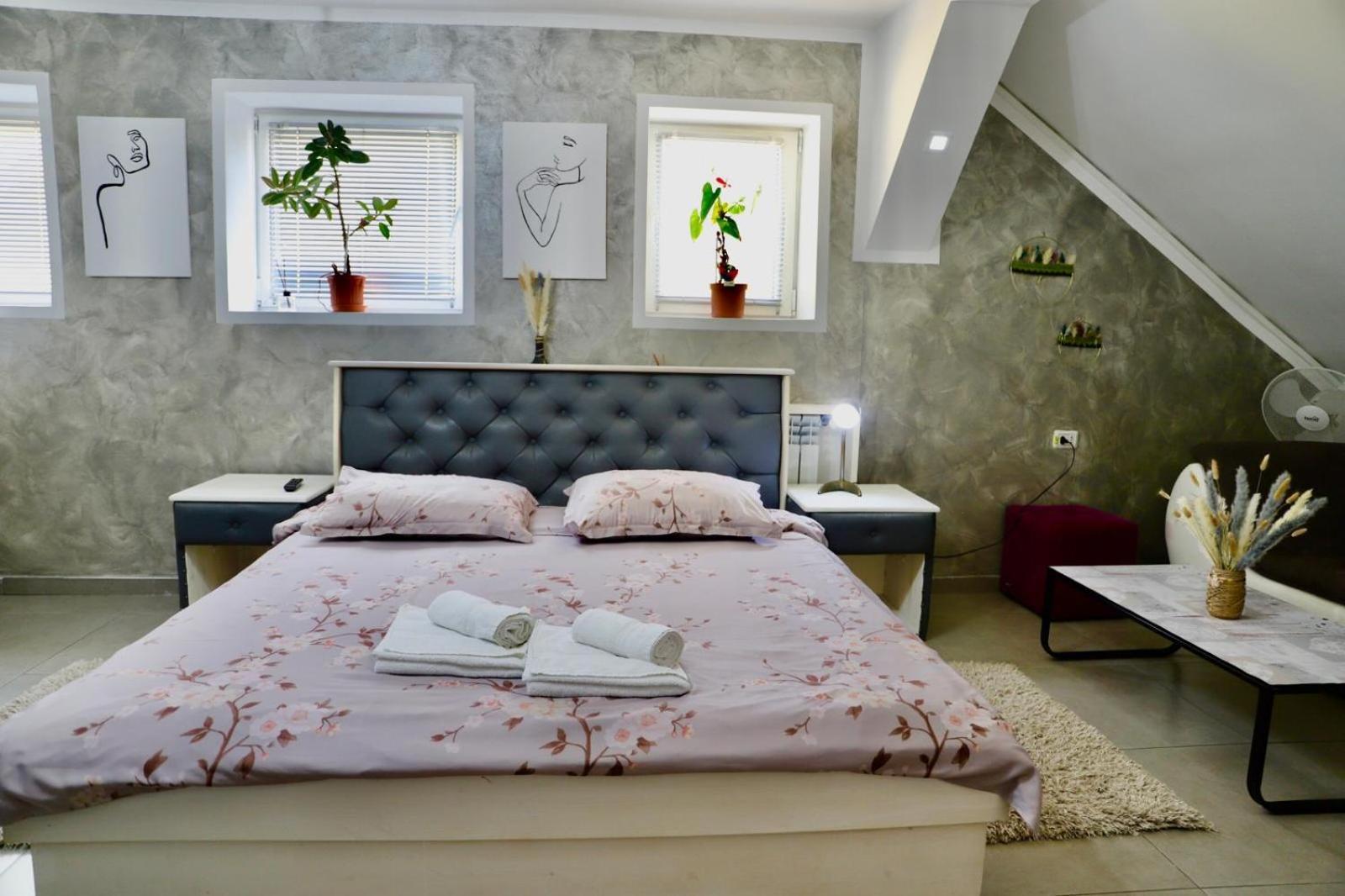 Cazare Moldi - Regim Hotelier 큼홀룸그몰도베네스크 외부 사진